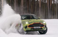 Spionaj: Primul SUV de la Aston Martin, DBX, testează pe zăpadă